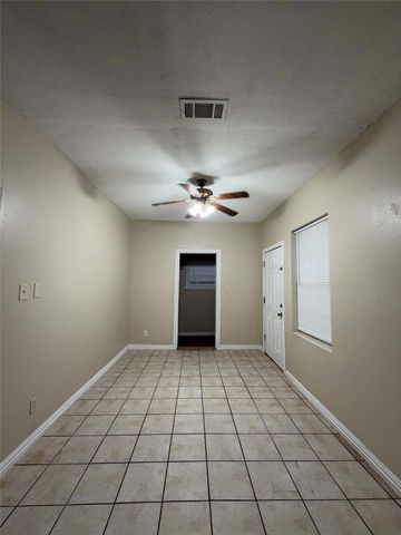 212 E 4th Street, Keene, TX 76059