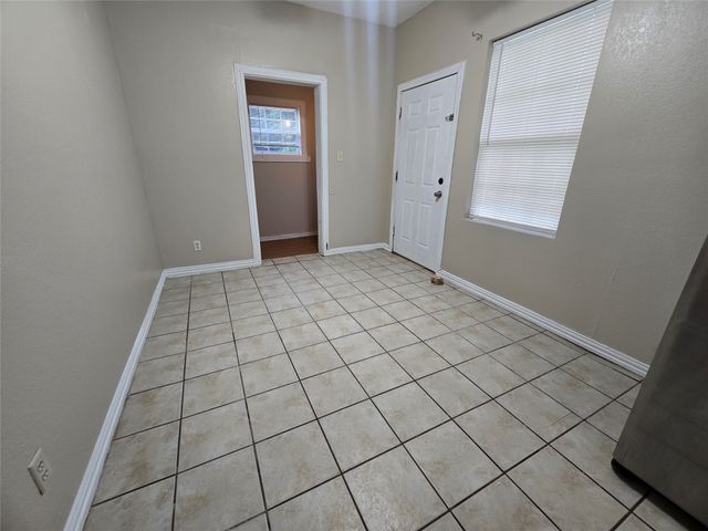 212 E 4th Street, Keene, TX 76059