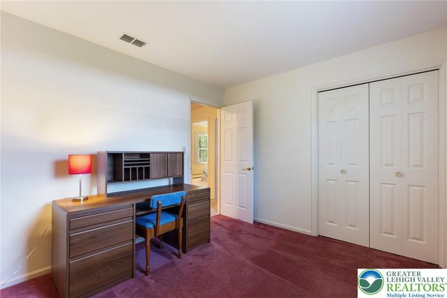 1346 Dayspring Drive, Lower Macungie Twp, PA 18106