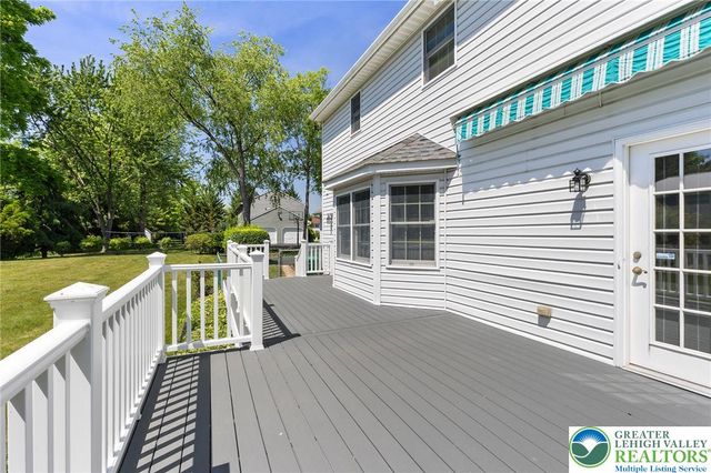 1346 Dayspring Drive, Lower Macungie Twp, PA 18106
