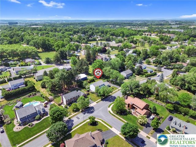 1346 Dayspring Drive, Lower Macungie Twp, PA 18106