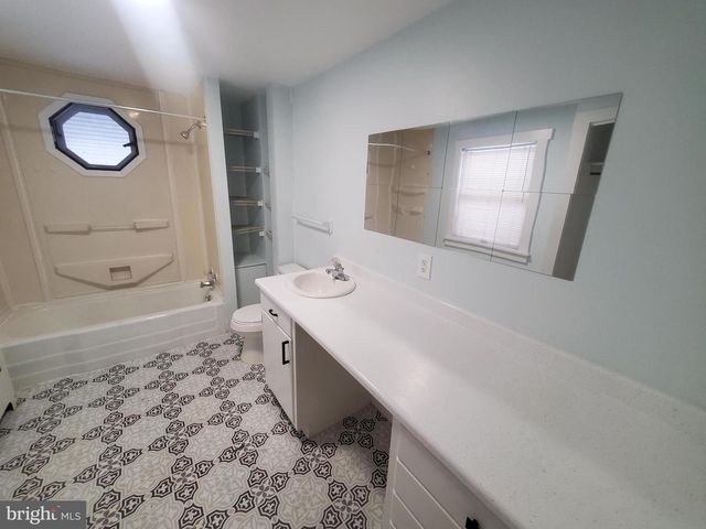 423 CHAPEL TC, Reading, PA 19602