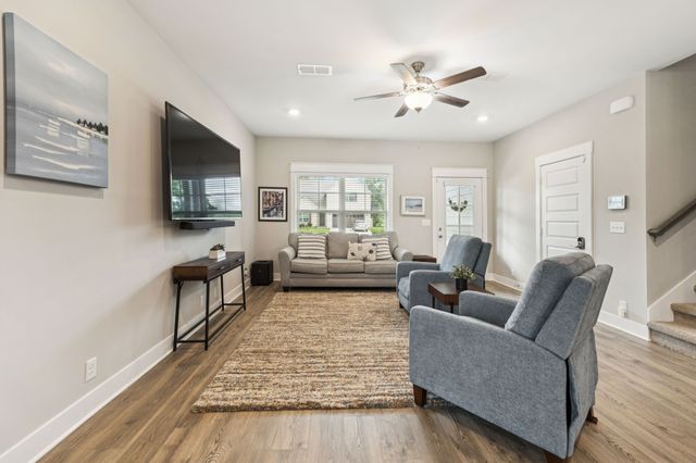 2530 Fig Dr, Murfreesboro, TN 37127