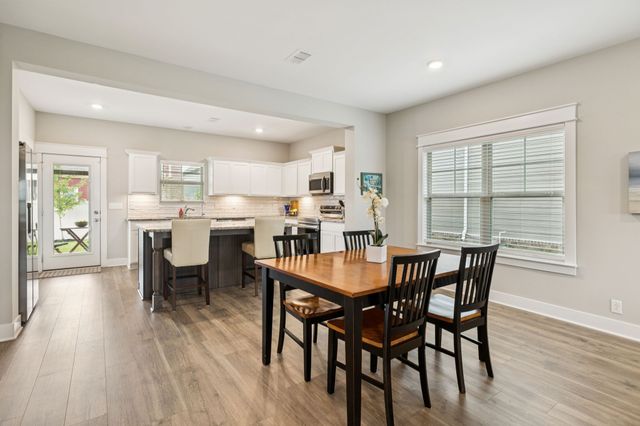2530 Fig Dr, Murfreesboro, TN 37127