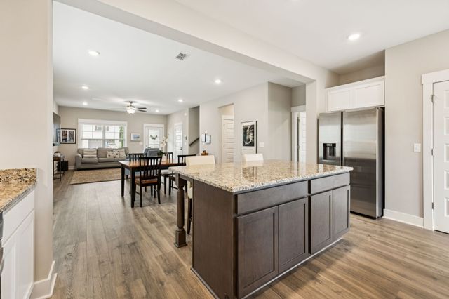 2530 Fig Dr, Murfreesboro, TN 37127