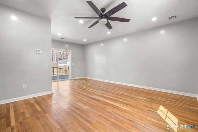 10 Karen Boulevard, Newtown, CT 06470