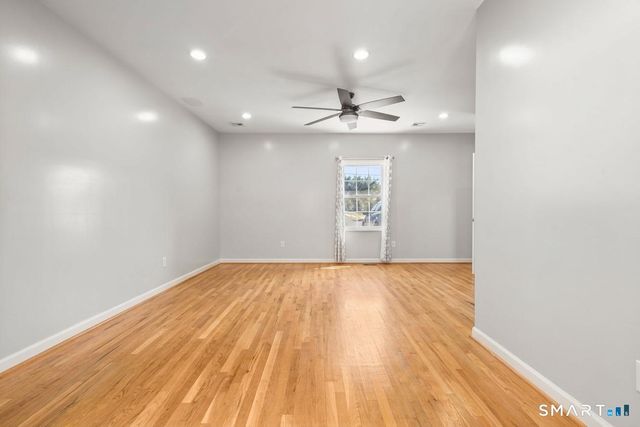 10 Karen Boulevard, Newtown, CT 06470