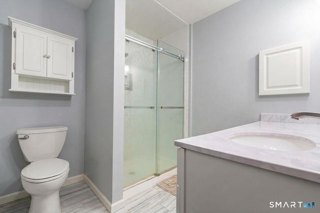 10 Karen Boulevard, Newtown, CT 06470