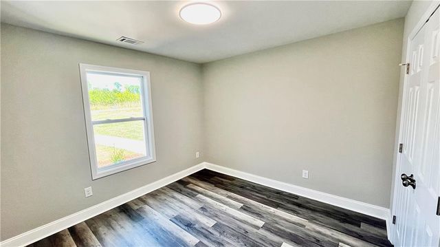 5 Green Road, Griffin, GA 30224