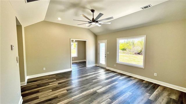5 Green Road, Griffin, GA 30224