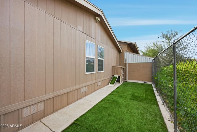 530 S 97TH Place, Mesa, AZ 85208