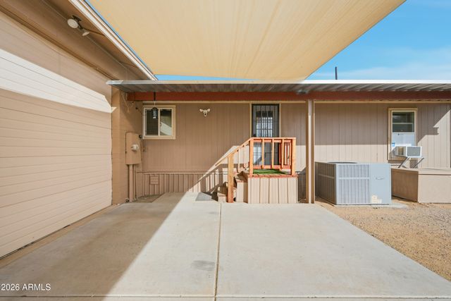530 S 97TH Place, Mesa, AZ 85208