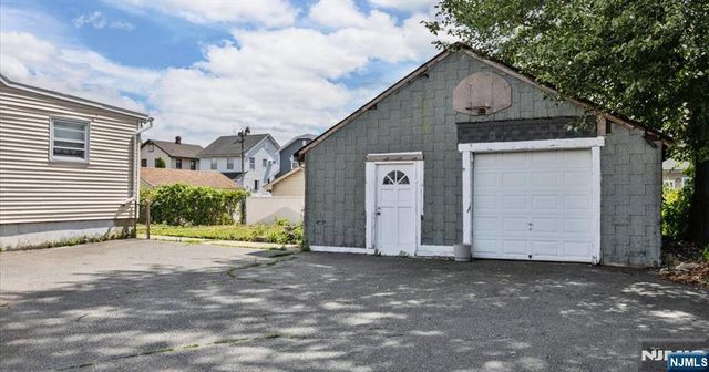 162 Forest Avenue, Lyndhurst, NJ 07071