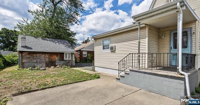 162 Forest Avenue, Lyndhurst, NJ 07071