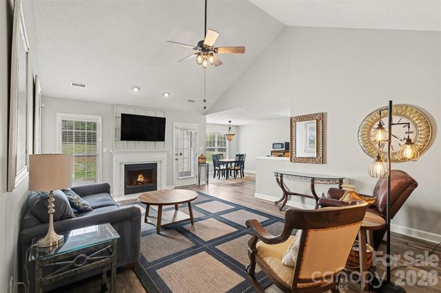 4404 Stonefield Drive, Charlotte, NC 28269