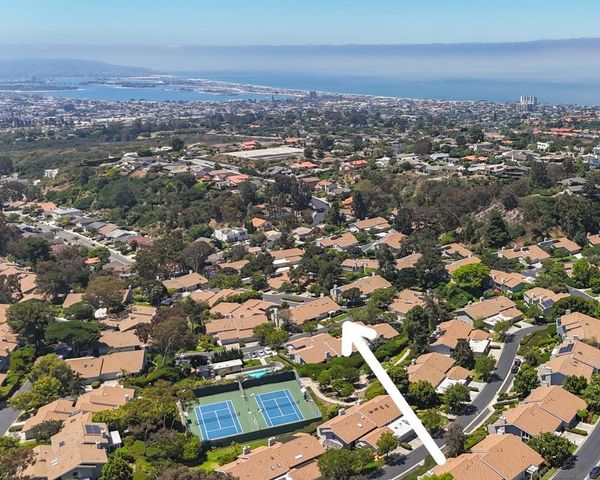 2207 Caminito Cabala, La Jolla, CA 92037