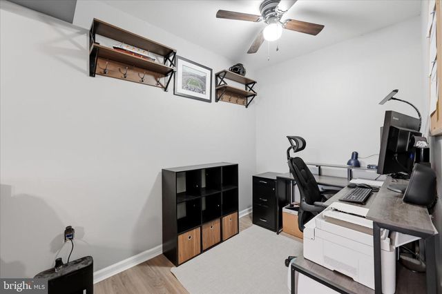 212 FREIGHT CAR CIR, Bunker Hill, WV 25413