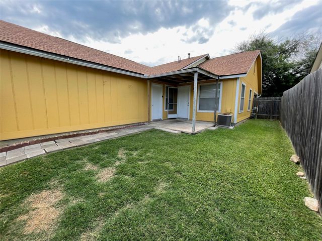 8117 West Gate BLVD A, Austin, TX 78745