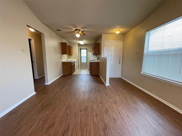 8117 West Gate BLVD A, Austin, TX 78745