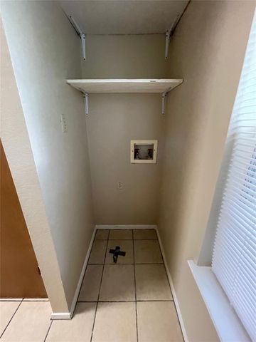 8117 West Gate BLVD A, Austin, TX 78745