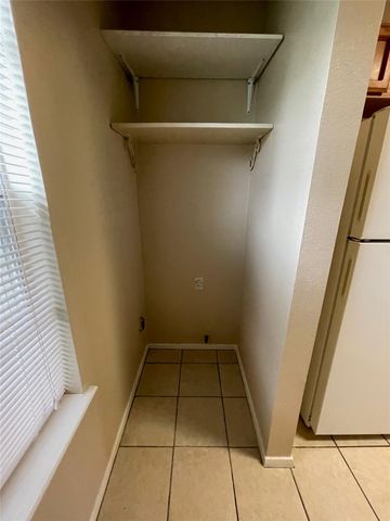 8117 West Gate BLVD A, Austin, TX 78745