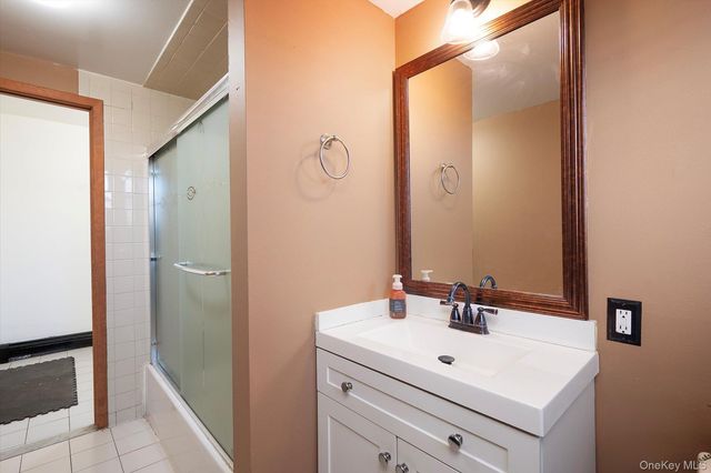 41 Atlantic Avenue, Freeport, NY 11520