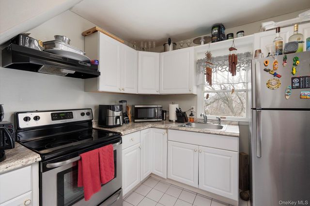 41 Atlantic Avenue, Freeport, NY 11520