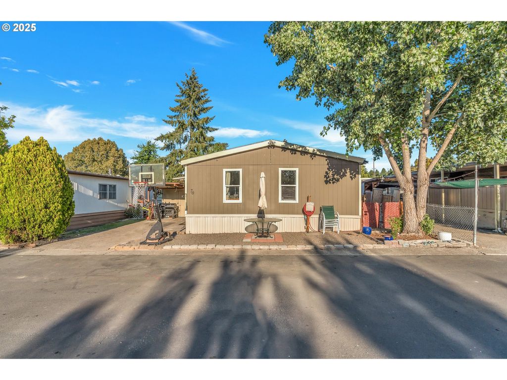 5885 Ne JACOBSON St 70, Hillsboro, OR 97124