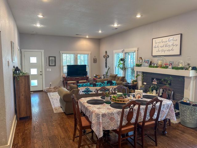 220 Preacher Roe Boulevard, West Plains, MO 65775