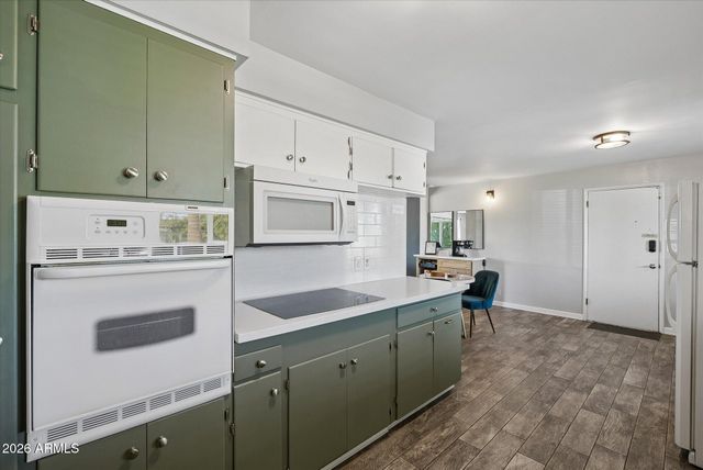107 E PALMCROFT Drive, Tempe, AZ 85282