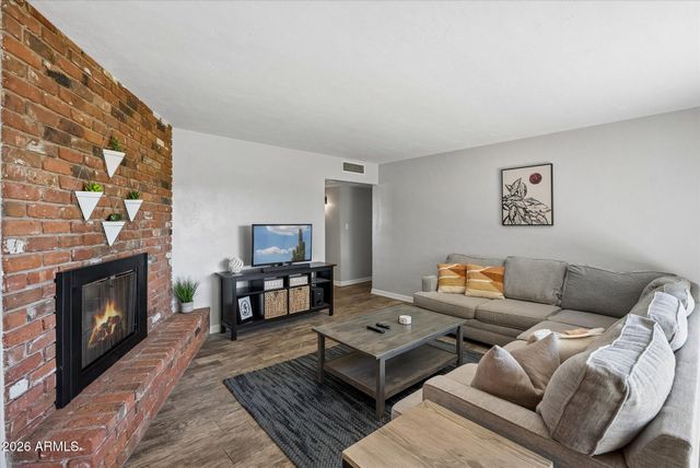 107 E PALMCROFT Drive, Tempe, AZ 85282