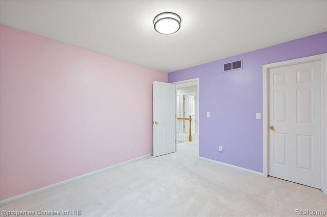 3210 Davenport Lane, Rochester Hills, MI 48309