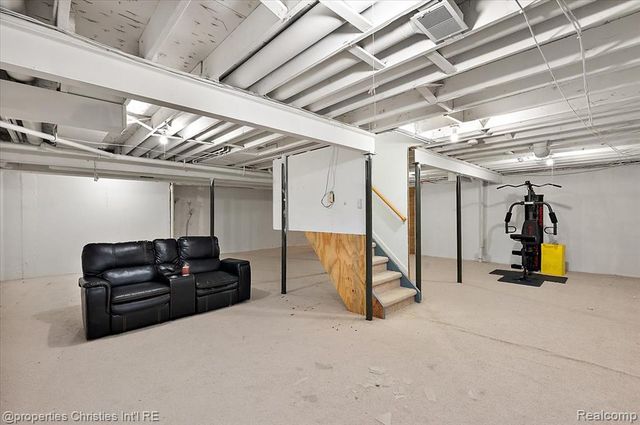 3210 Davenport Lane, Rochester Hills, MI 48309