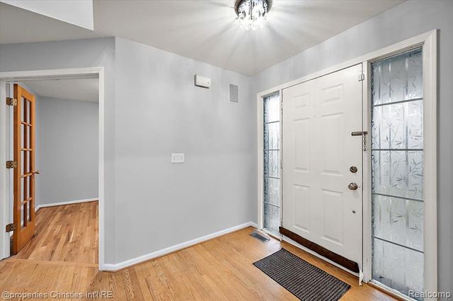 3210 Davenport Lane, Rochester Hills, MI 48309