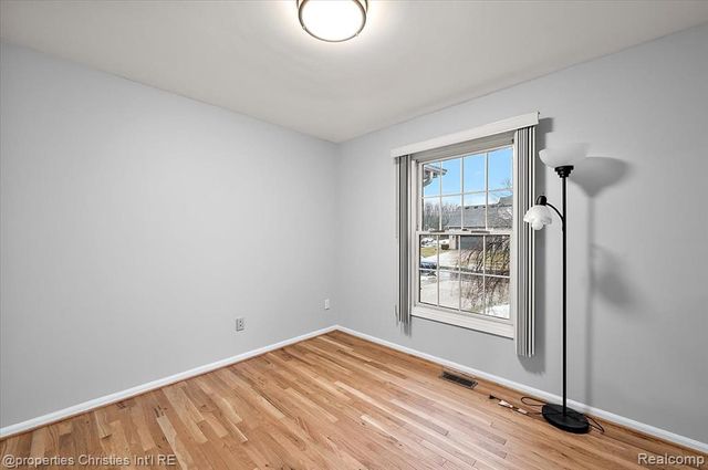 3210 Davenport Lane, Rochester Hills, MI 48309