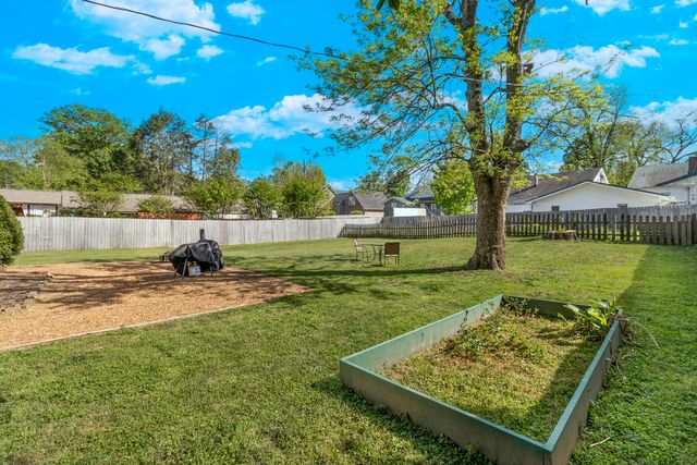 323 Bowman Avenue NW, Cleveland, TN 37311