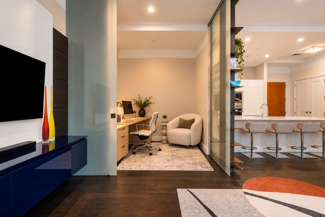 22 Liberty Dr PH1H, Boston, MA 02210