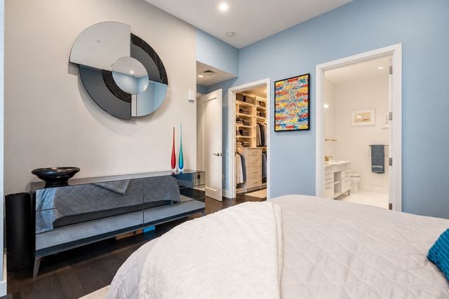 22 Liberty Dr PH1H, Boston, MA 02210