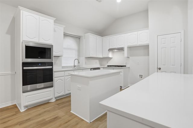 7120 Denver City Drive, Fort Worth, TX 76179