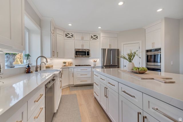 329 E BROWN FARM LN, Draper, UT 84020