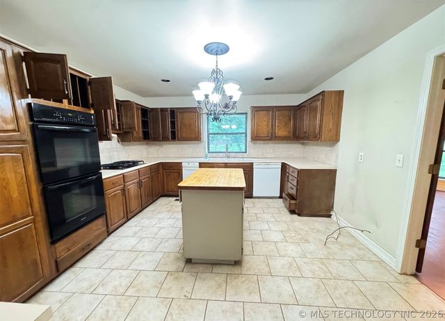 3927 E 79th Street, Tulsa, OK 74136