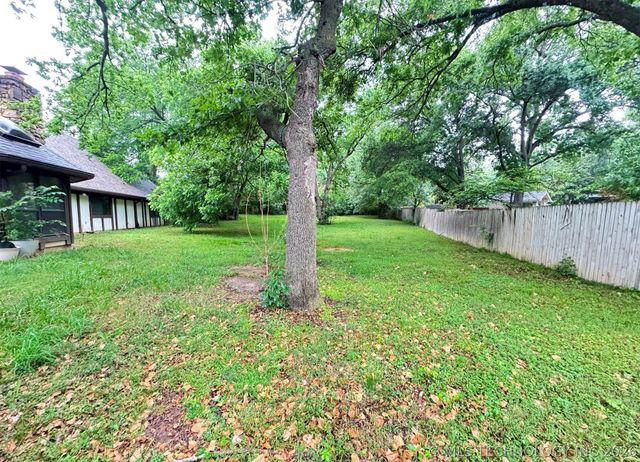 3927 E 79th Street, Tulsa, OK 74136