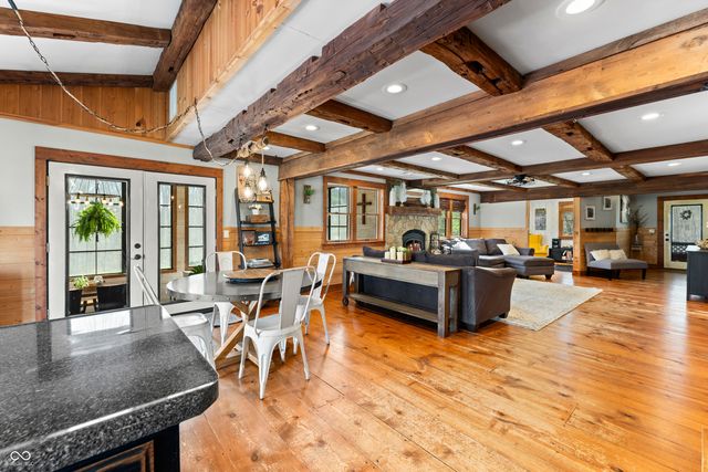 12980 W Lake Road, Seymour, IN 47274