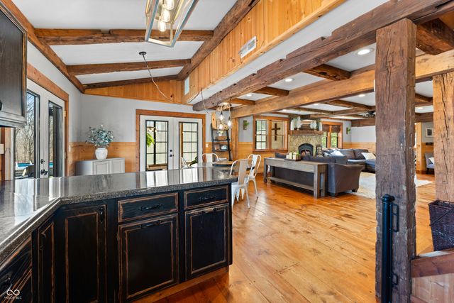 12980 W Lake Road, Seymour, IN 47274