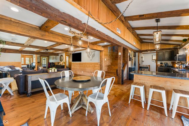 12980 W Lake Road, Seymour, IN 47274