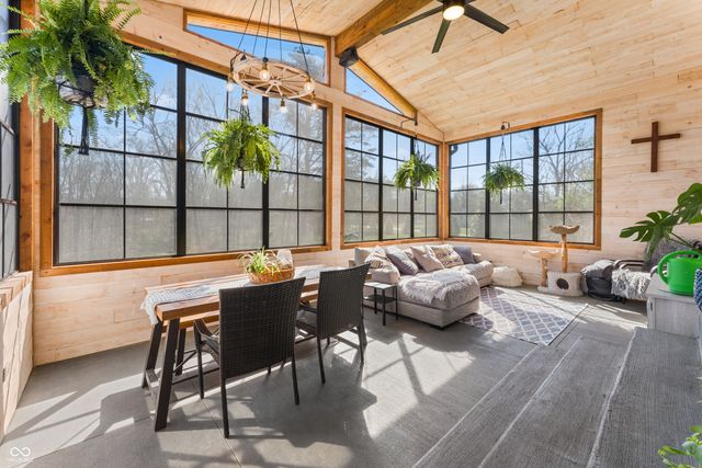 12980 W Lake Road, Seymour, IN 47274