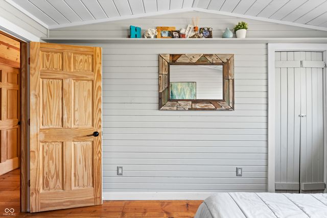 12980 W Lake Road, Seymour, IN 47274