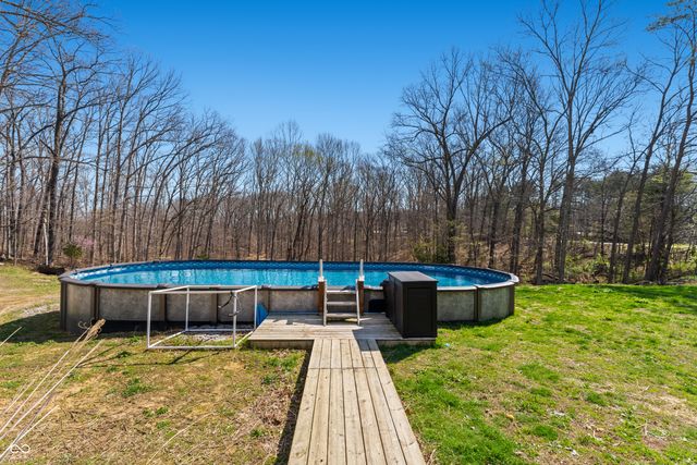 12980 W Lake Road, Seymour, IN 47274