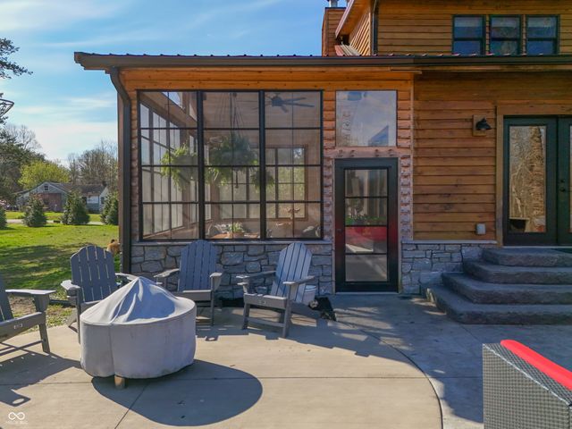 12980 W Lake Road, Seymour, IN 47274