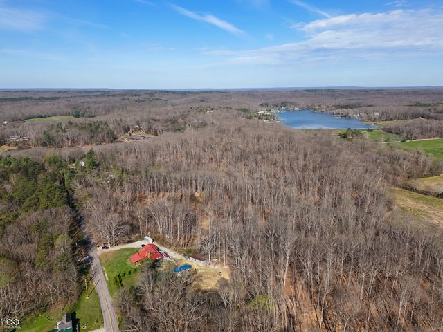12980 W Lake Road, Seymour, IN 47274